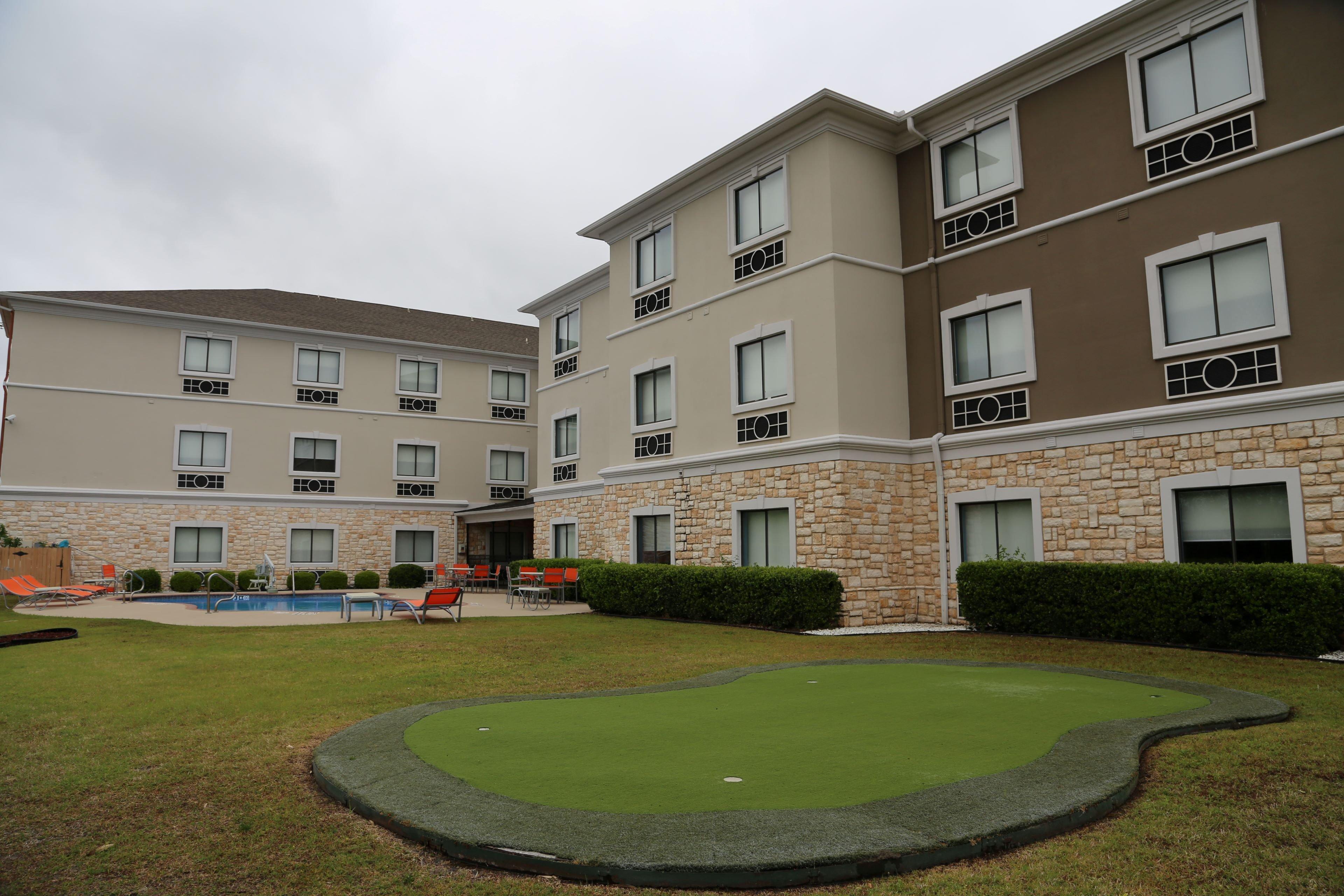 Holiday Inn Express Hotel & Suites Greenville By Ihg Bagian luar foto