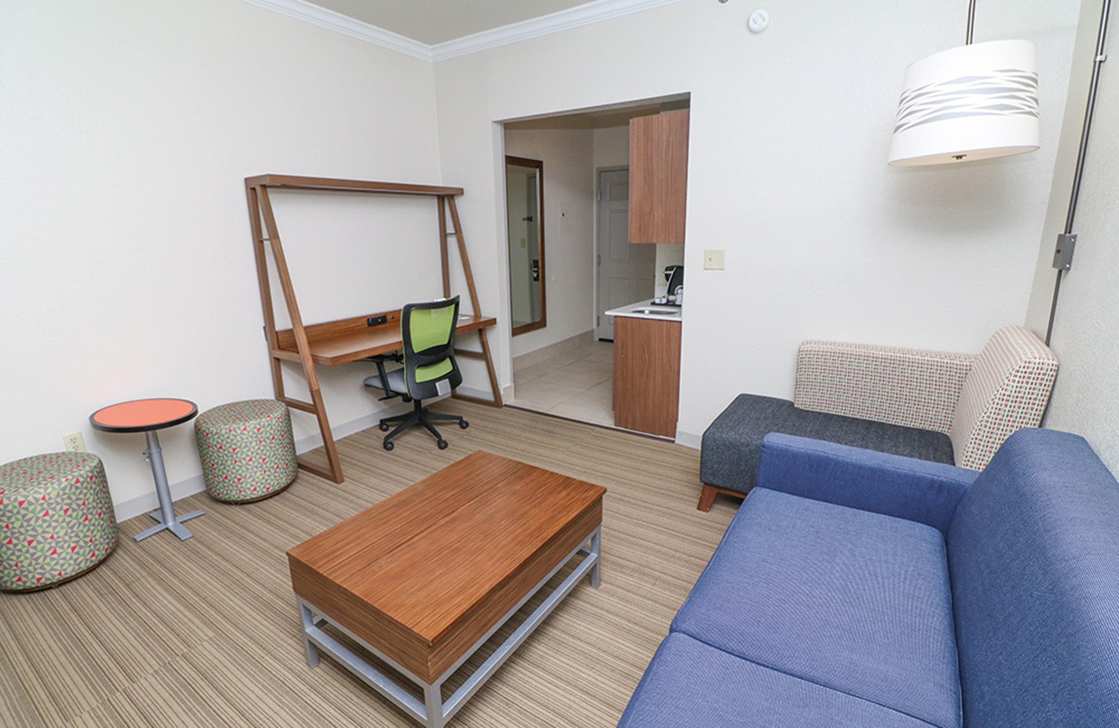 Holiday Inn Express Hotel & Suites Greenville By Ihg Bagian luar foto