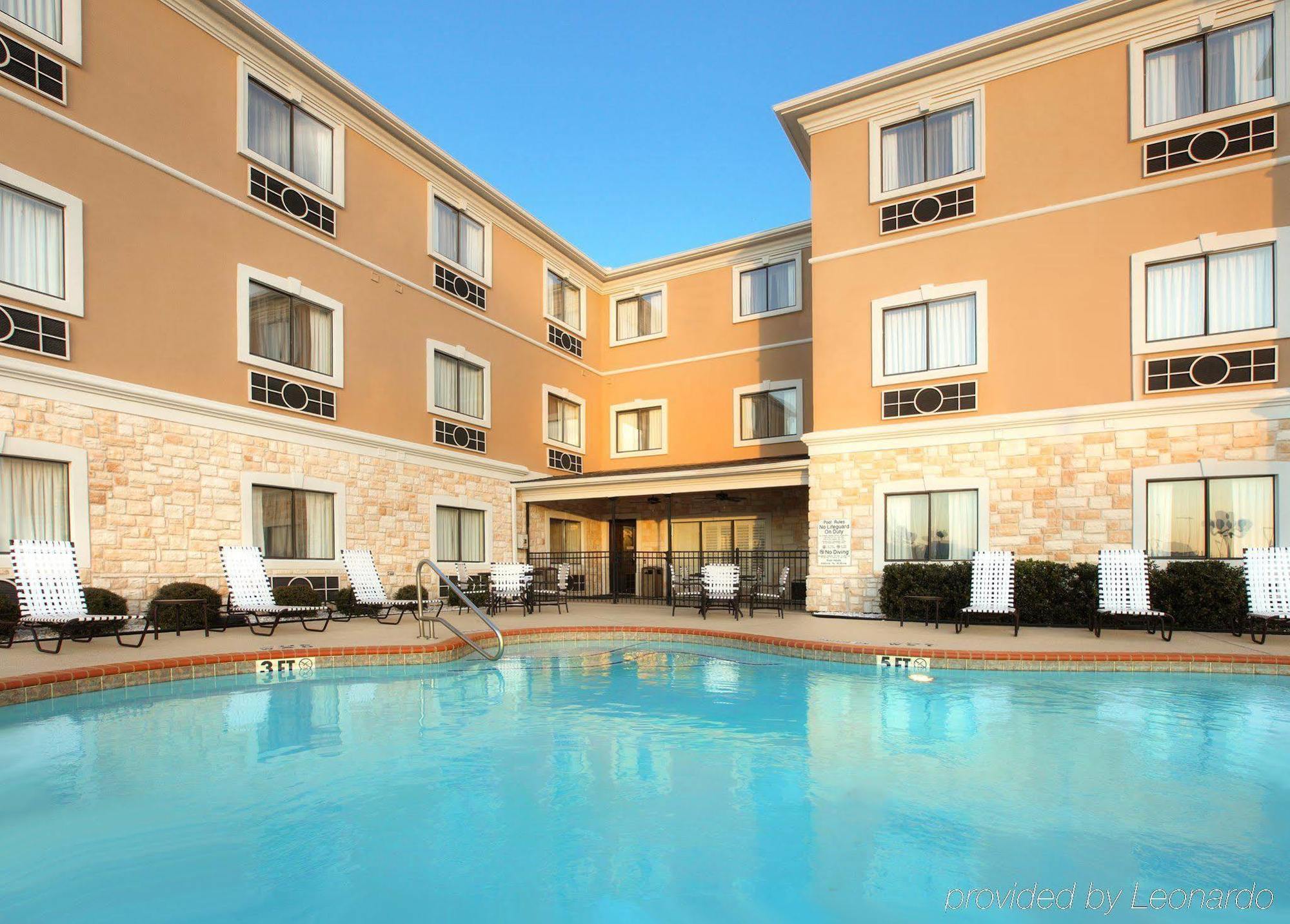 Holiday Inn Express Hotel & Suites Greenville By Ihg Bagian luar foto