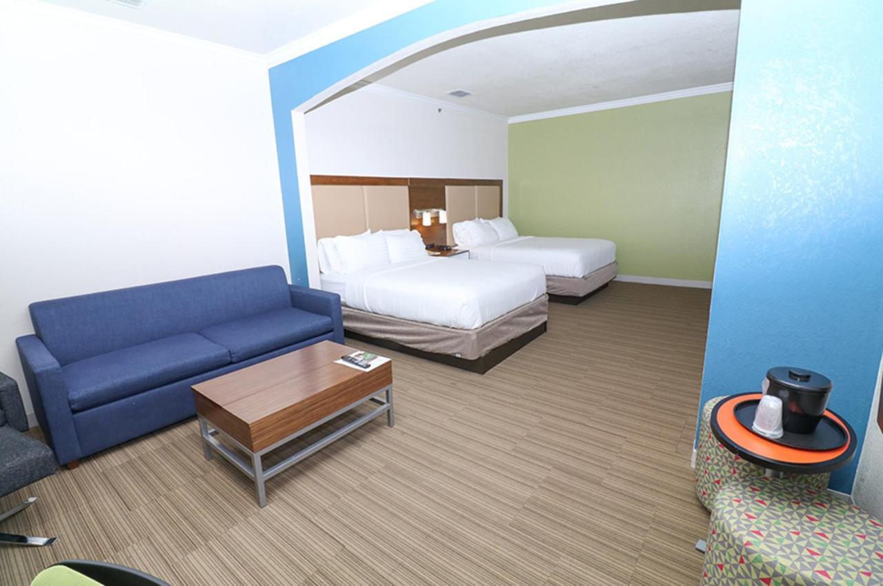 Holiday Inn Express Hotel & Suites Greenville By Ihg Bagian luar foto