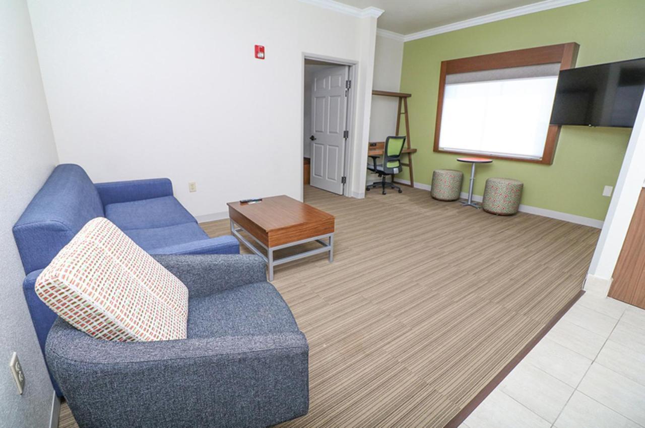 Holiday Inn Express Hotel & Suites Greenville By Ihg Bagian luar foto